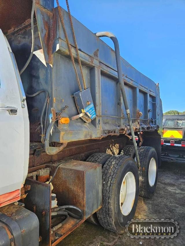 Image of Ford FT900 equipment image 1