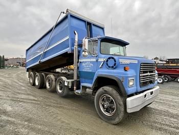 1989 Ford L9000 Equipment Image0