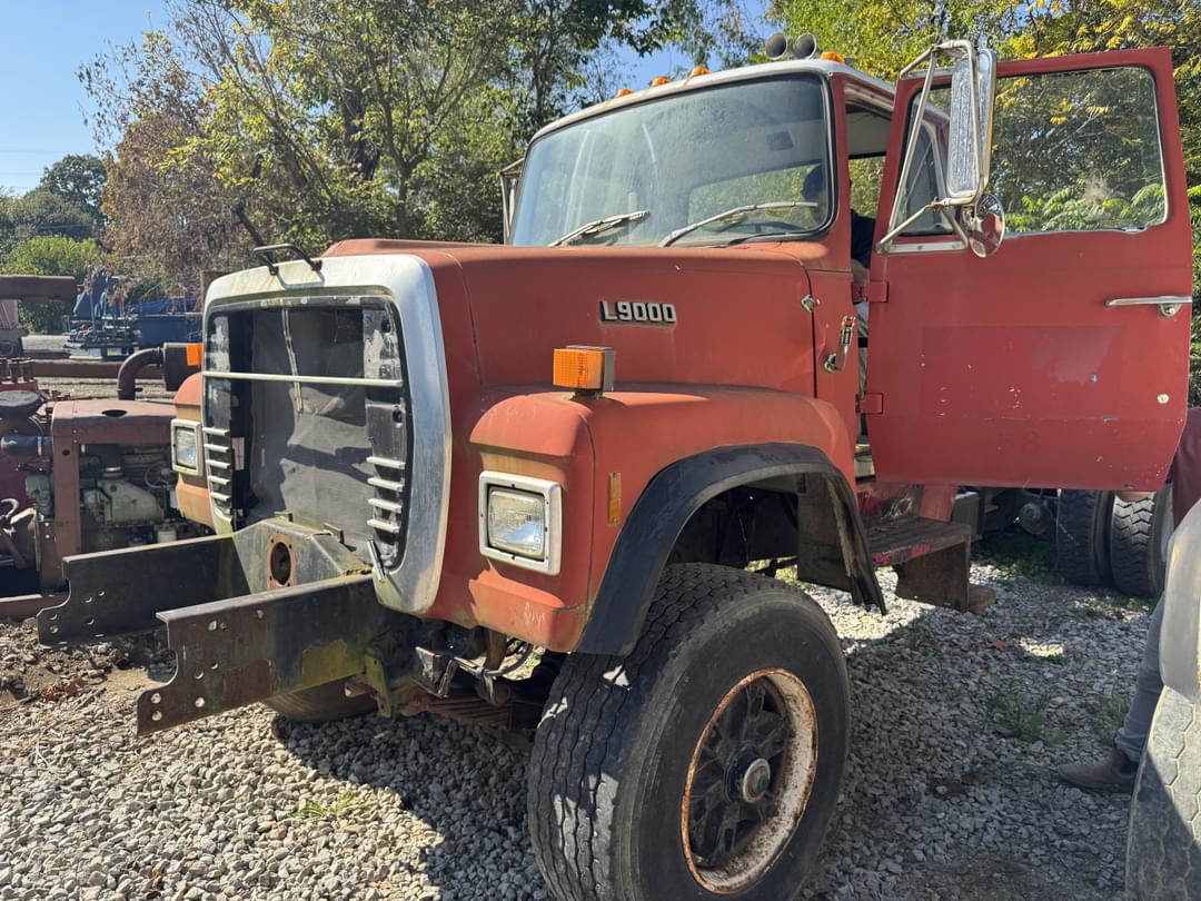 Image of Ford L9000 Primary image