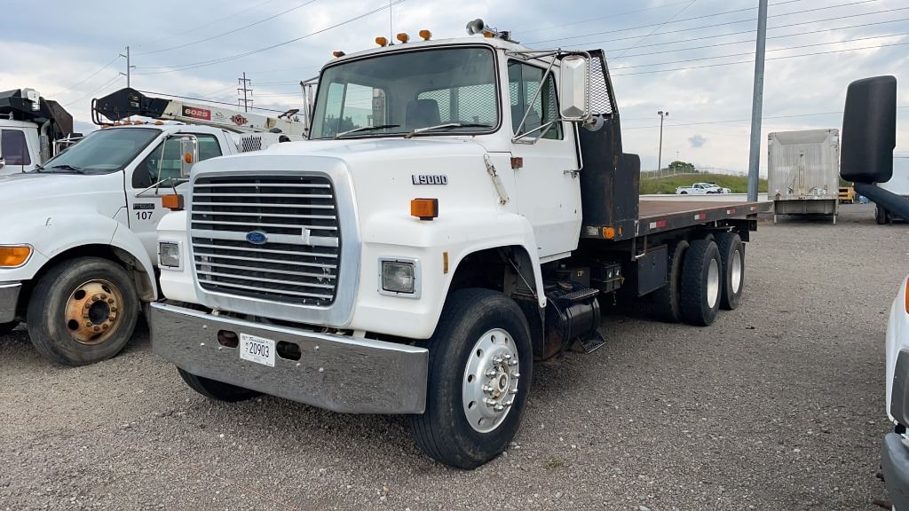 Main image Ford L9000