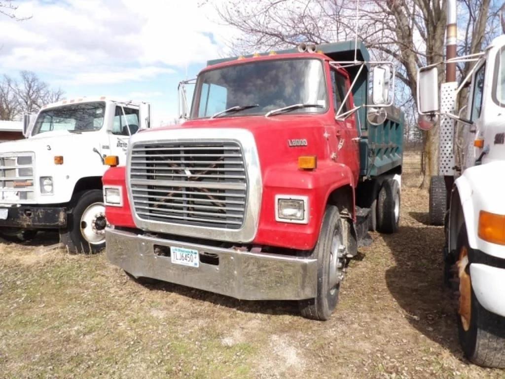 Image of Ford LA8000 Primary image