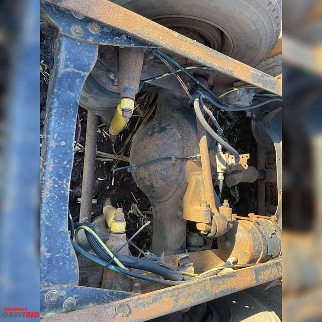 Thumbnail image Ford LTL9000 22