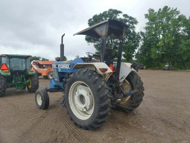 Image of Ford 7710 equipment image 4