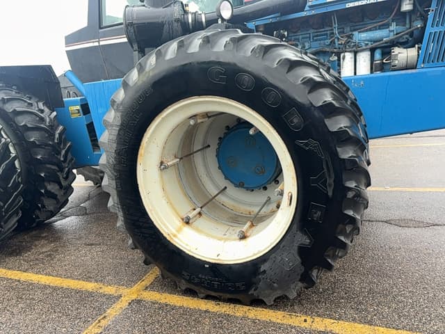 Image of Ford 946 equipment image 3