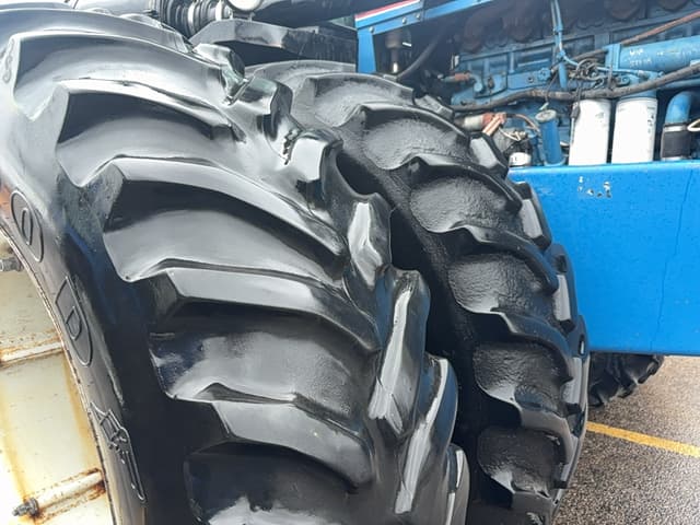 Image of Ford 946 equipment image 4