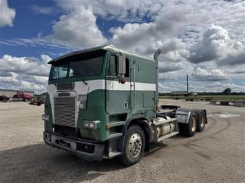 Main image Freightliner FLA086
