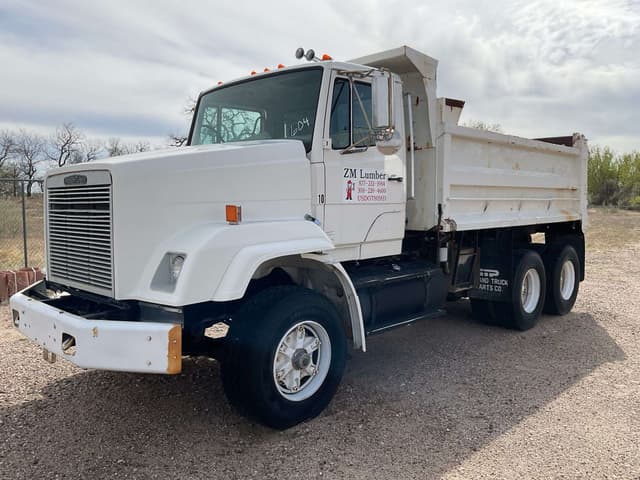 Image of Freightliner FLC112 equipment image 3