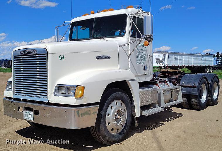 Image of Freightliner FLD Primary image