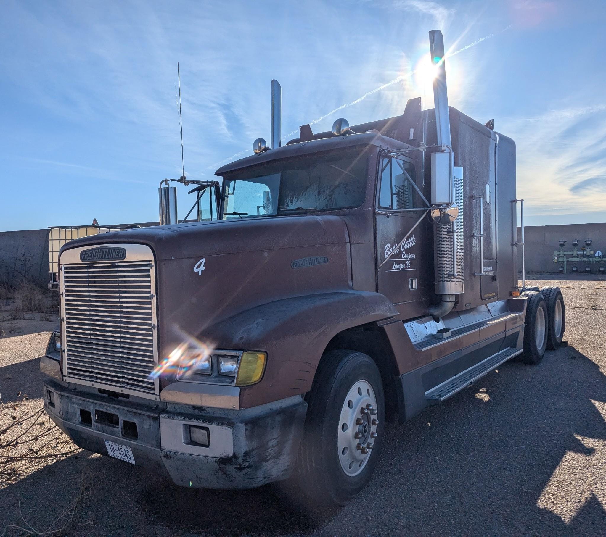 Main image Freightliner FLD120