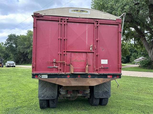 Image of Freightliner FLD120 equipment image 3