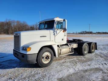Main image Freightliner FLD120