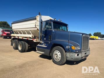 Main image Freightliner FLD120