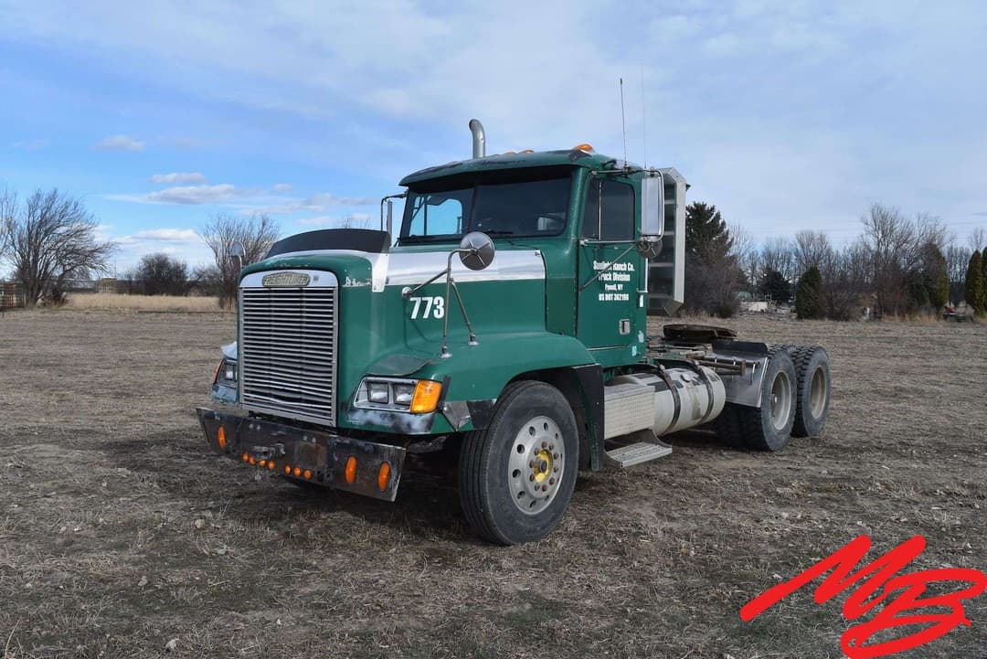 Image of Freightliner FLD120 Primary image