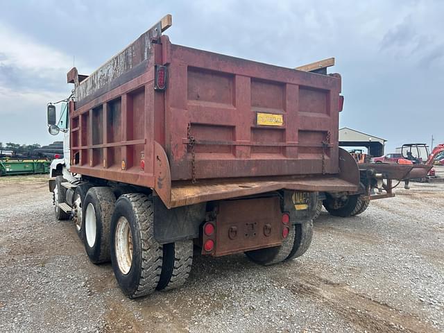 Image of Freightliner Undetermined equipment image 1