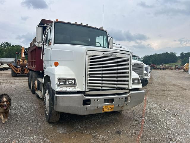 Image of Freightliner Undetermined equipment image 4