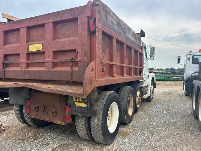 Image of Freightliner Undetermined equipment image 3