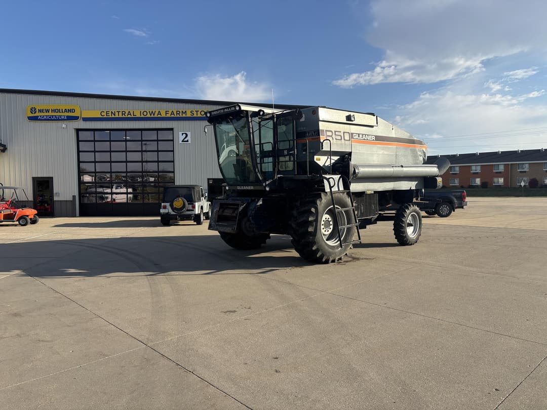 Image of Gleaner R50 Primary image