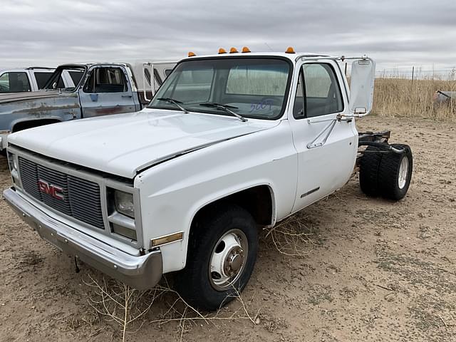 Image of GMC 2500 equipment image 1