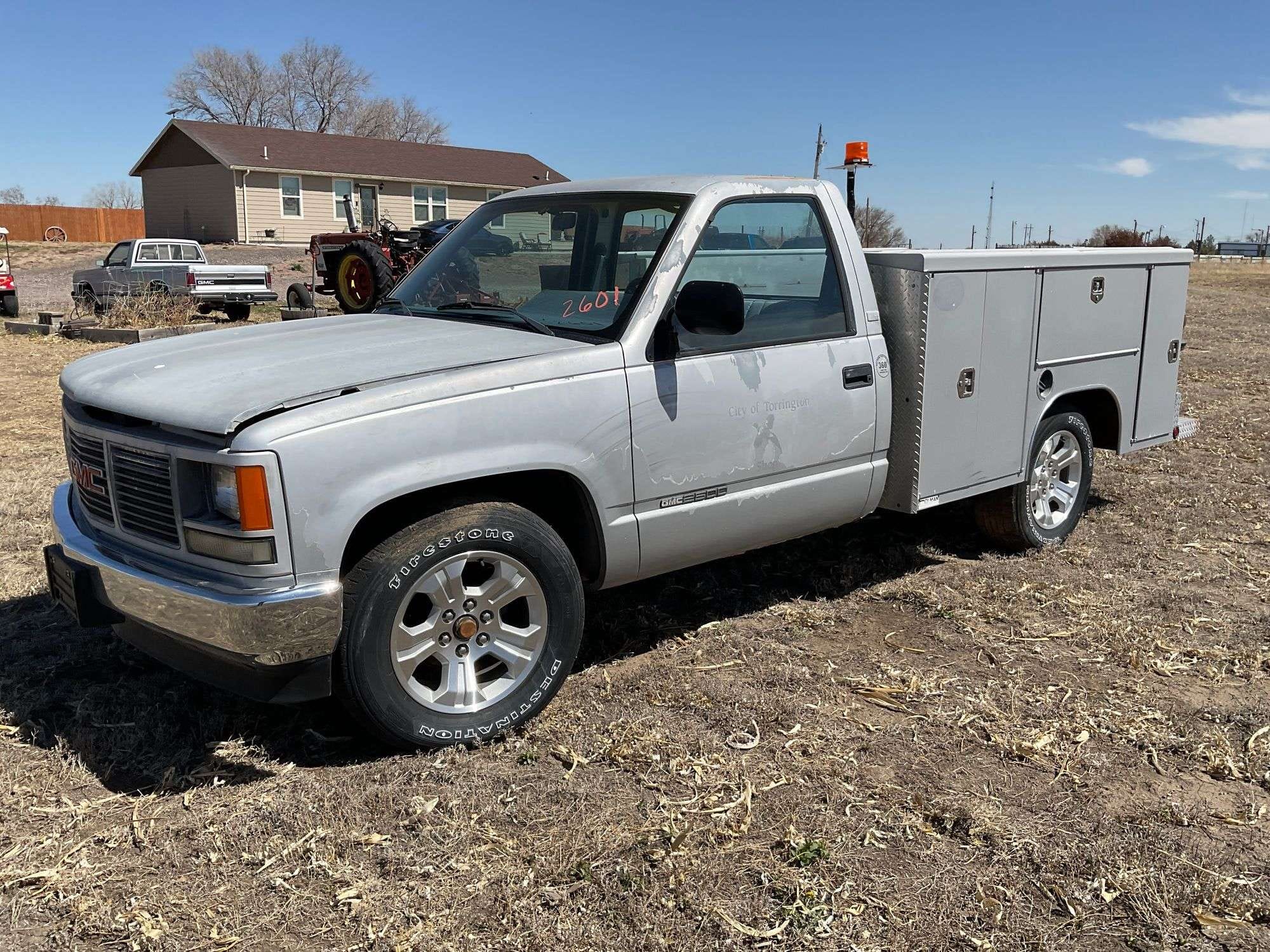 1989 GMC 2500 Equipment Image0