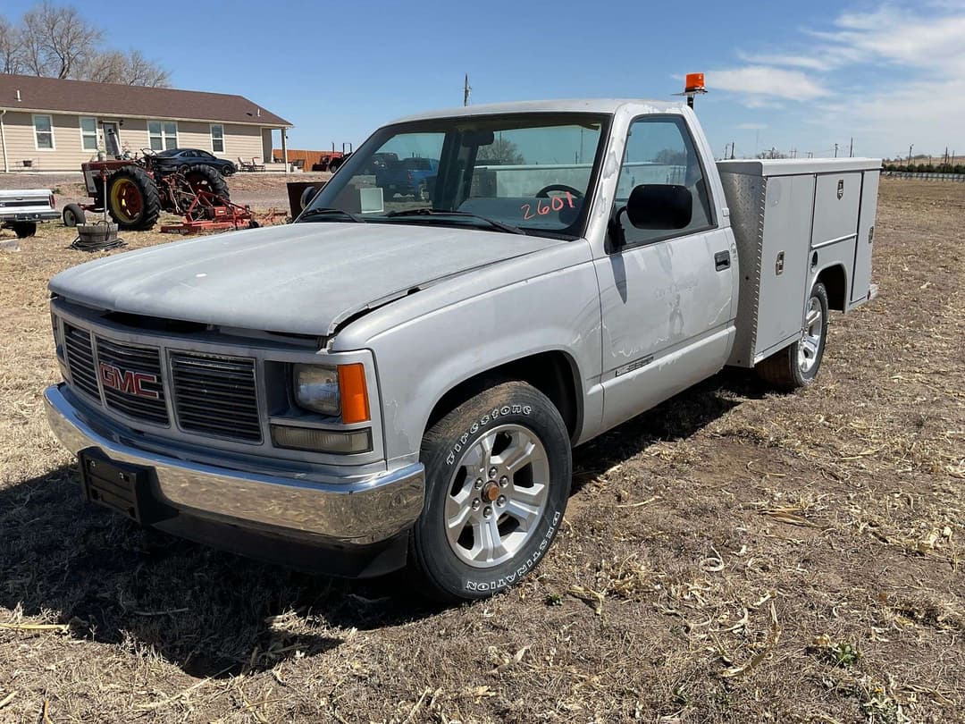 Image of GMC 2500 Primary image