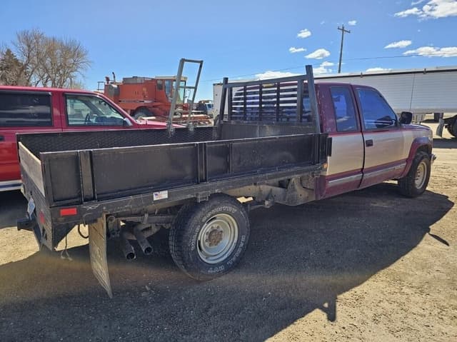 Image of GMC 3500 equipment image 2