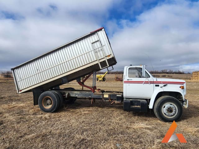 Image of GMC 7000 equipment image 3