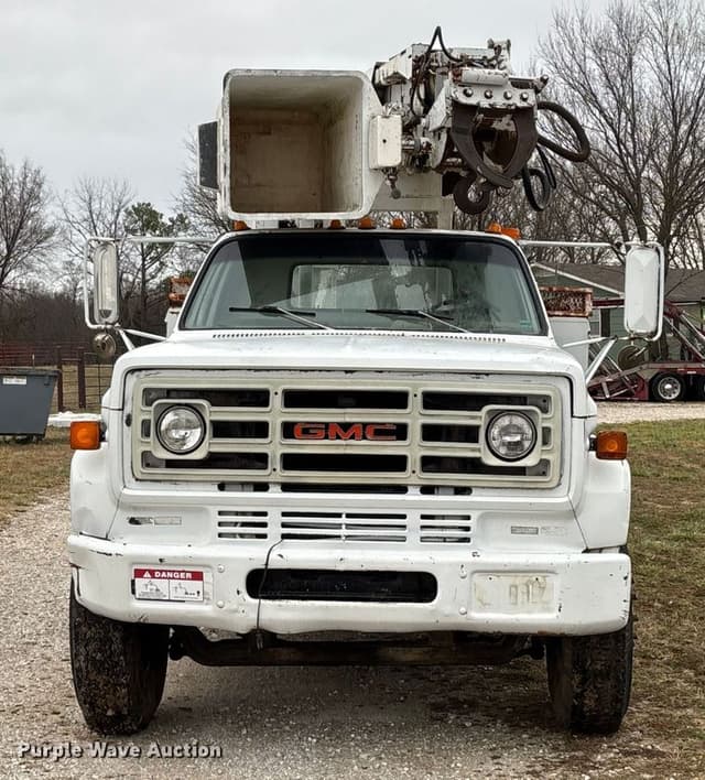 Image of GMC C7 equipment image 1