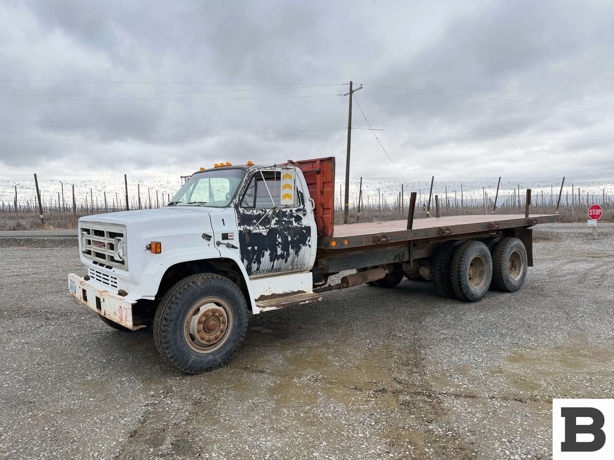 1989 GMC C7000 Equipment Image0