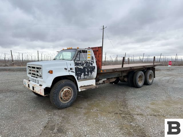 Image of GMC C7000 equipment image 1