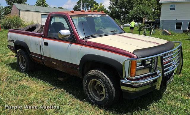 Image of GMC 1500 equipment image 2