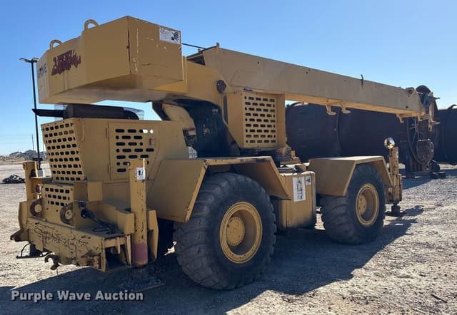 Image of Grove RT-528C equipment image 4