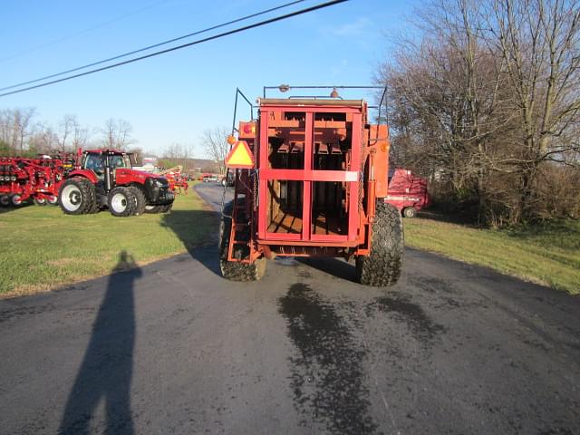 Image of Hesston 4900 equipment image 3