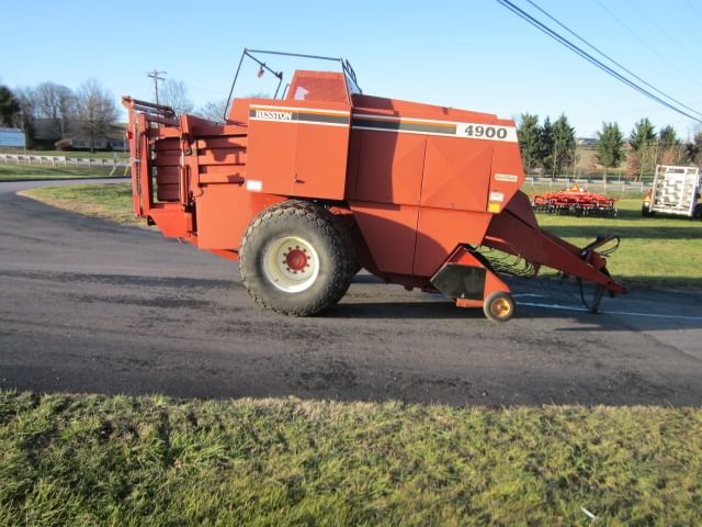 1989 Hesston 4900 Equipment Image0