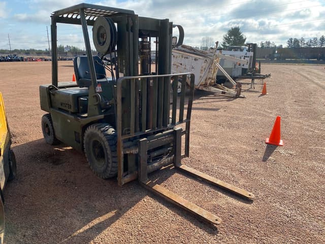 Image of Hyster H40-XL-MIL equipment image 2