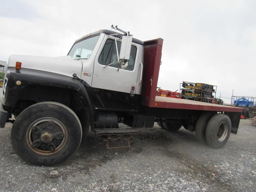 Main image International 1900