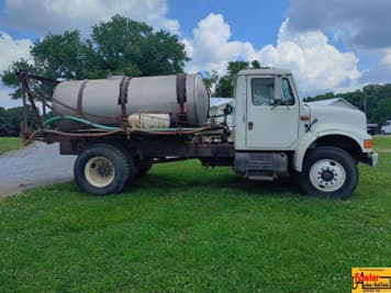 Main image International 4900