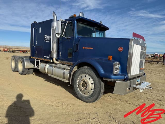 Image of International 9300 equipment image 2