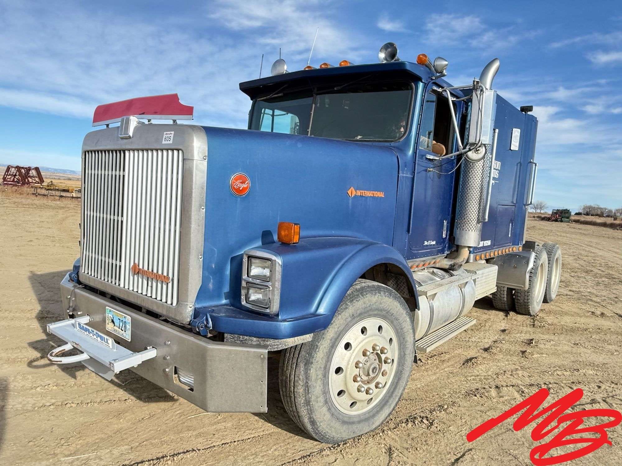 1989 International 9300 Equipment Image0