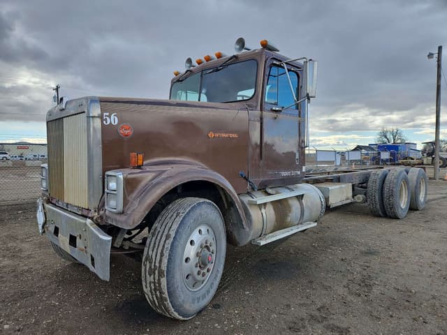 Image of International F-9370 equipment image 1