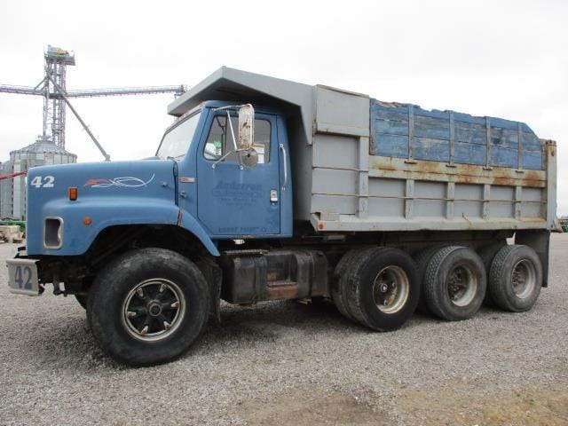 Main image International F-2674