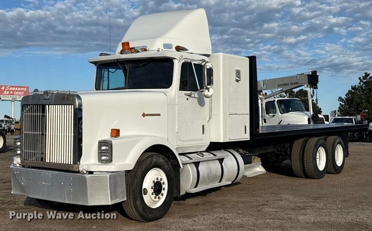 1989 International F9300 Equipment Image0
