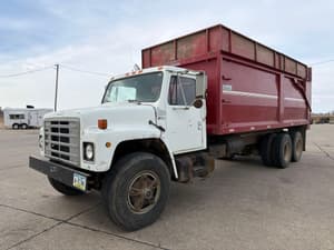 1989 International S1900 Image