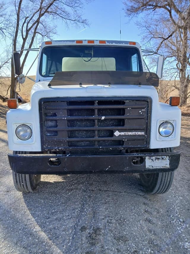 Image of International S1900 equipment image 3