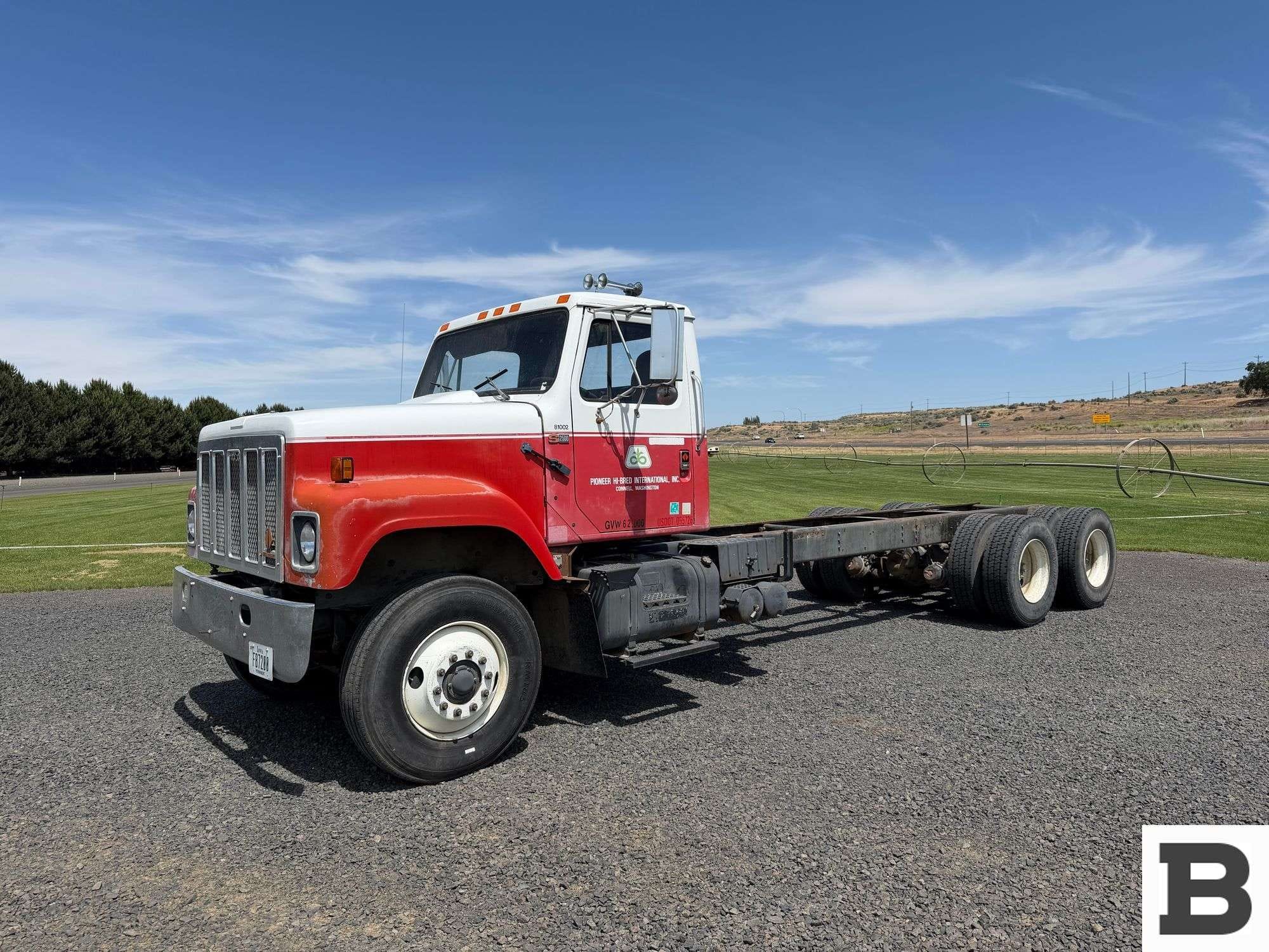 1989 International S2500 Equipment Image0