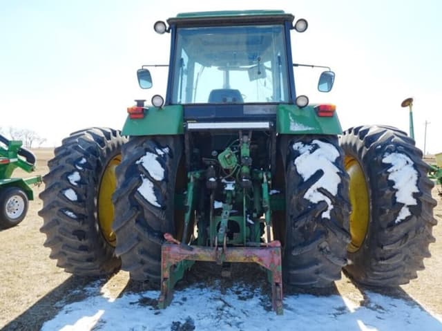 Image of John Deere 4755 equipment image 2