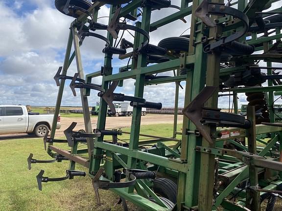 Image of John Deere 1060 equipment image 1