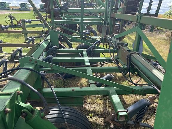 Image of John Deere 1060 equipment image 2