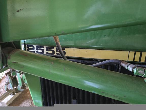 Image of John Deere 2555 equipment image 3