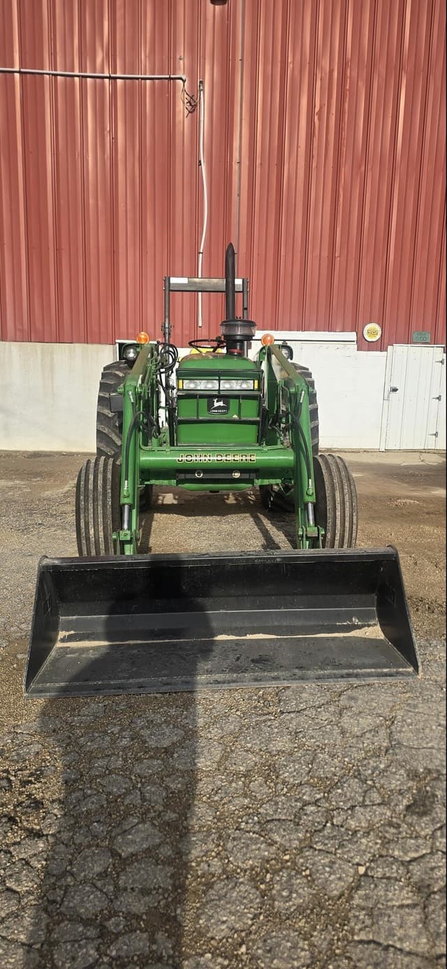 Image of John Deere 2755 equipment image 1
