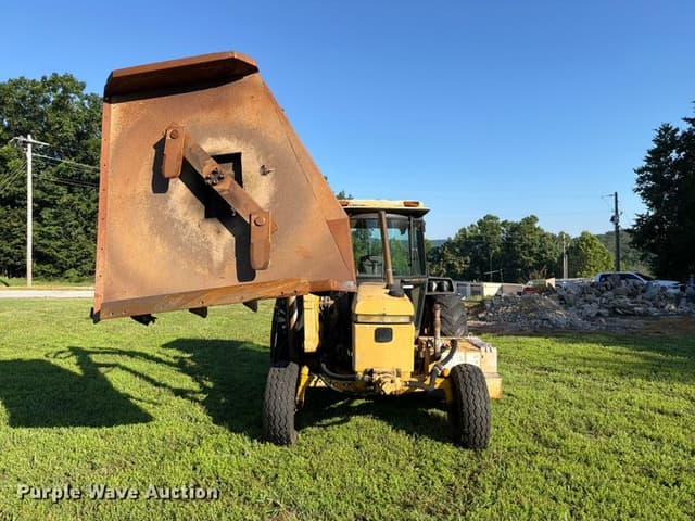 Image of John Deere 2755 equipment image 1